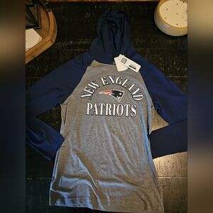 NFL New England Patriots Long Sleeve Hooded T Shirt New With Tags